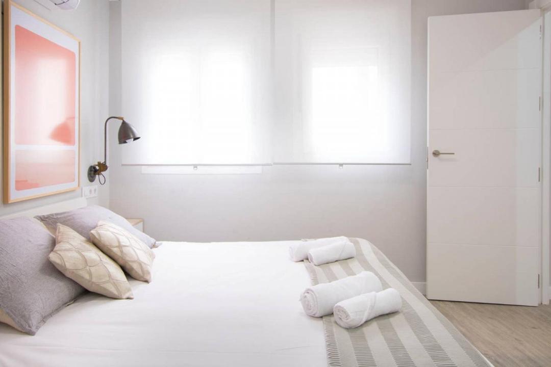 Cruz Apartment Мадрид Екстериор снимка